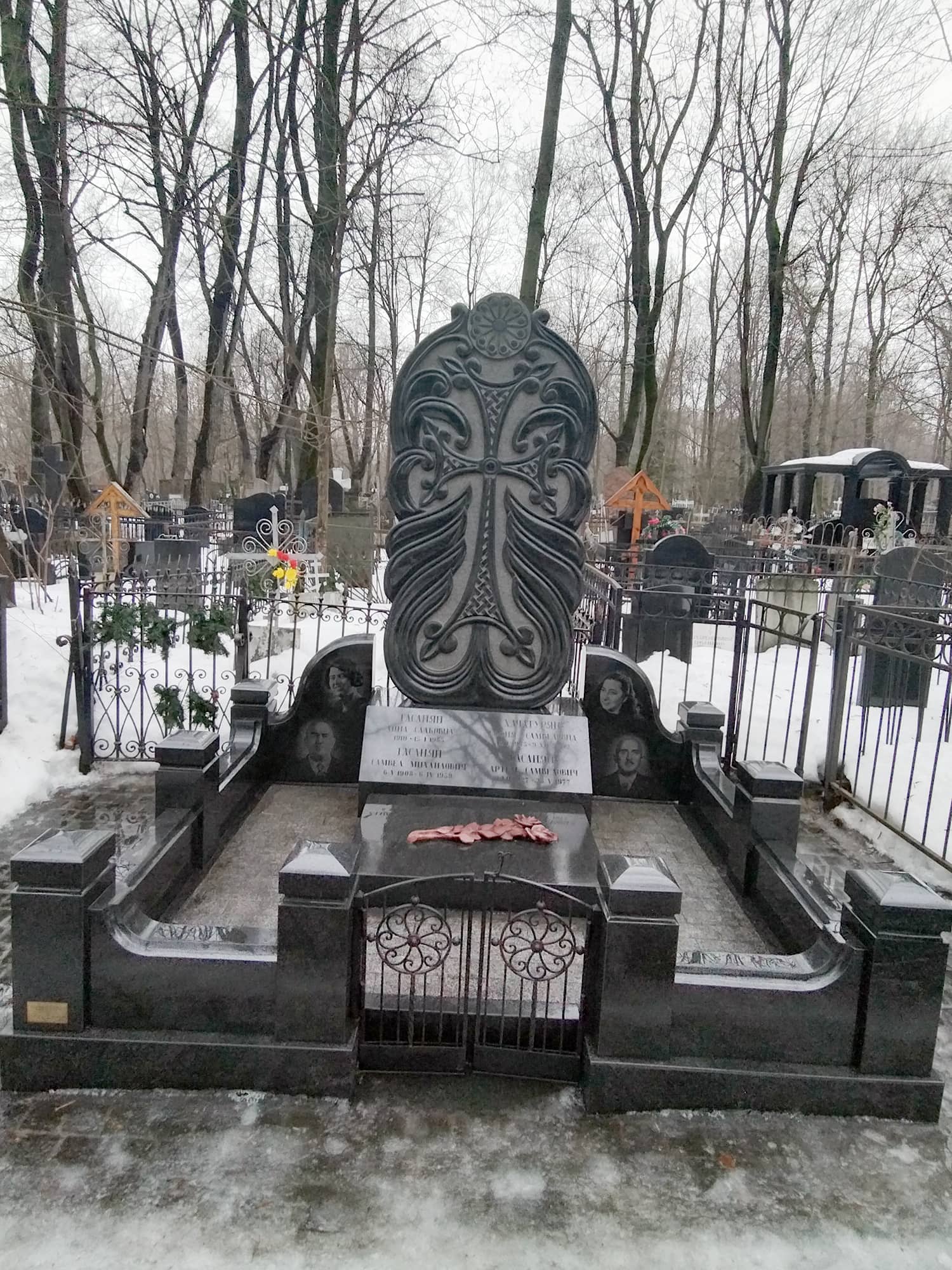 Могила11 Могила11
